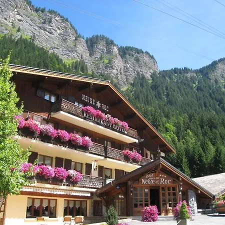 Neige Et Roc Hotel 4*